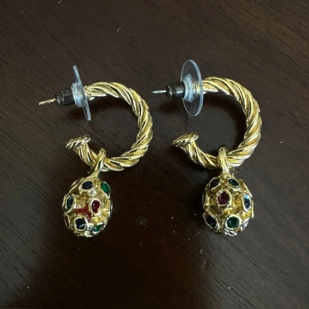 Vintage Gold Tone Twisted Hoop Dangle Earrings Multi Color Rhinestone Posts